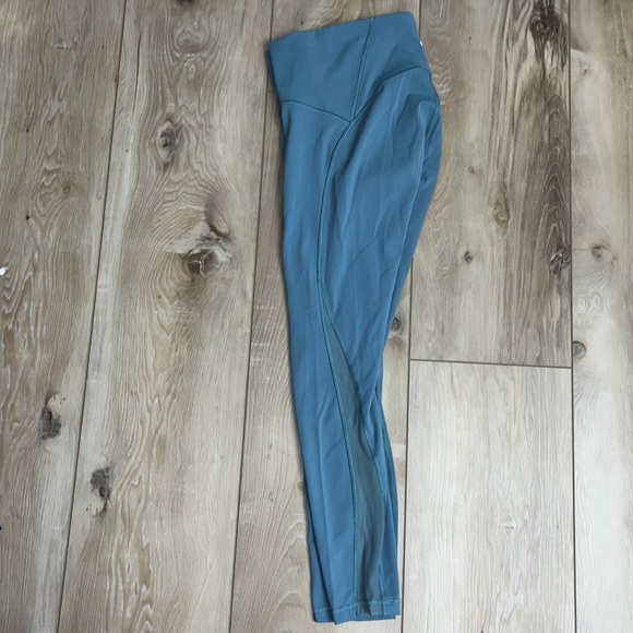 Lululemon Train Times Pant 25" Size 4 - Picture 3 of 7